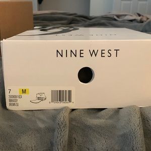 Nine West brown suede bootie